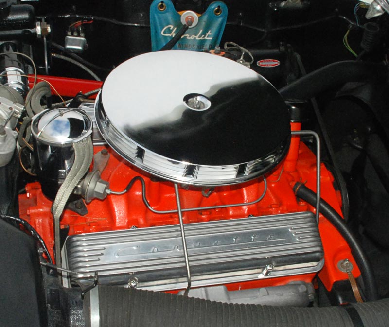 Chevrolet Corvette EX-122 V8 Engine