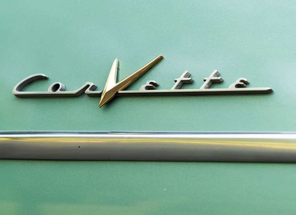 1954 Chevrolet SO 2152 Corvette Side Emblem