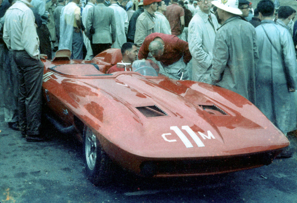 1959 Stingray Racer at Marlboro Speedway, Dr. Dick Thompson driving. June 1959.