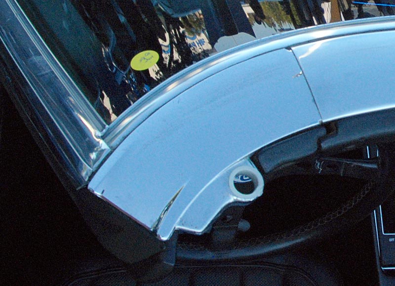 1968 Chevrolet Corvette windshield header