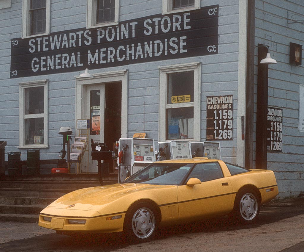 1987 Chevrolet Corvette C4 in Yellow
