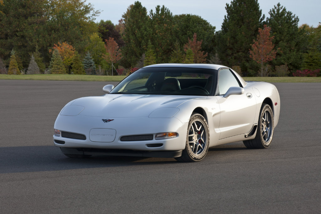 2001 Chevrolet Corvette Speedway White