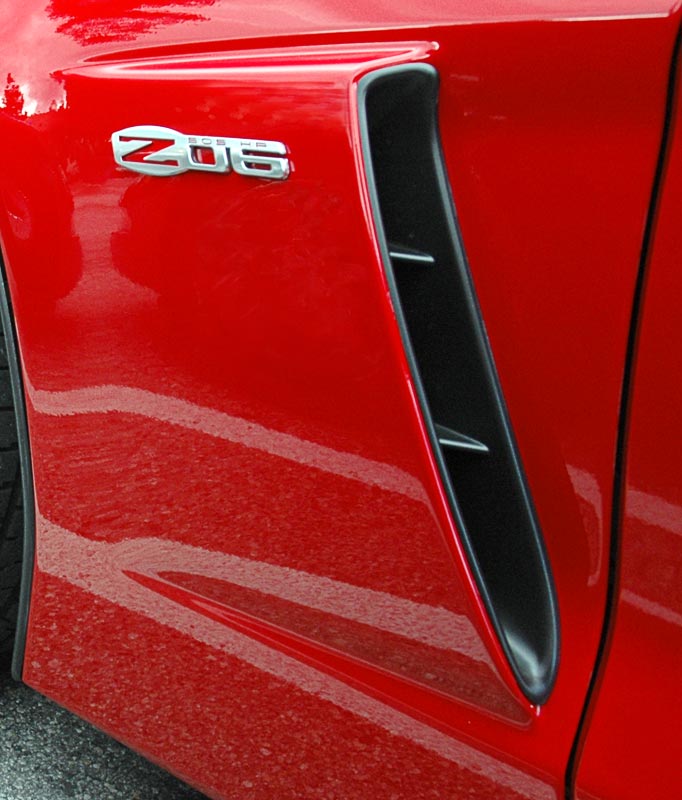 2006 Chevrolet Corvette Z06 Front Brake Air Outlet
