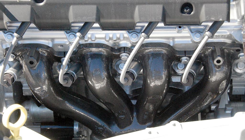 2014 Corvette C7 LT1 Exhaust Manifold Installed