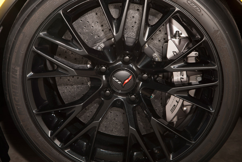 2015 Chevrolet Corvette Z06 Carbon Ceramic Brakes