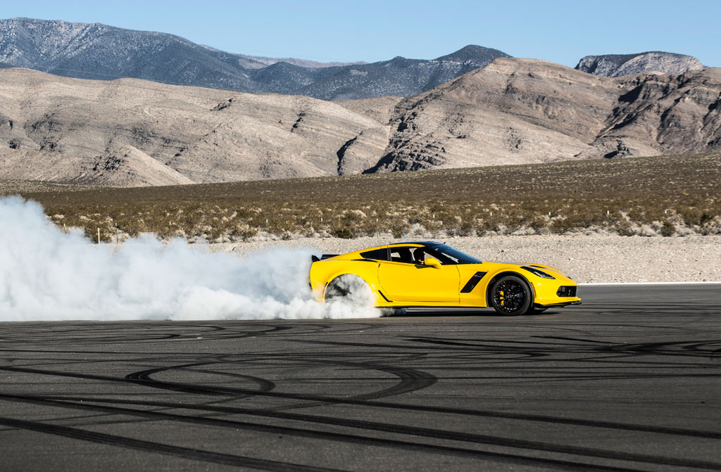 2016 Chevrolet Corvette C7 Z06 Tire Smoke