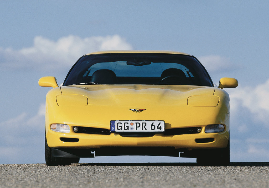 Corvette C5 in Millennium Yellow