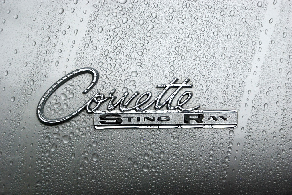 Corvette Sting Ray emblem