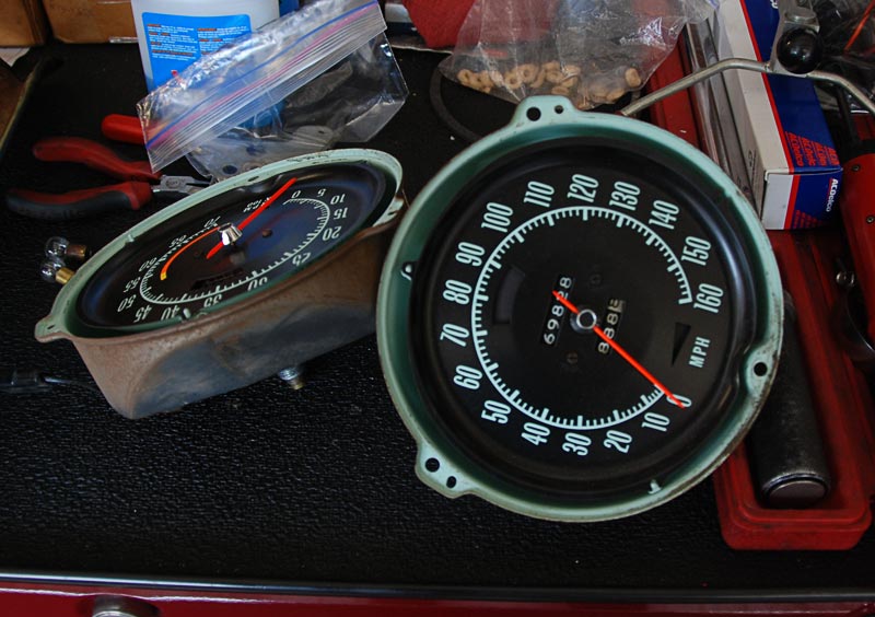 1968 Chevrolet Corvette speedometer, tachometer