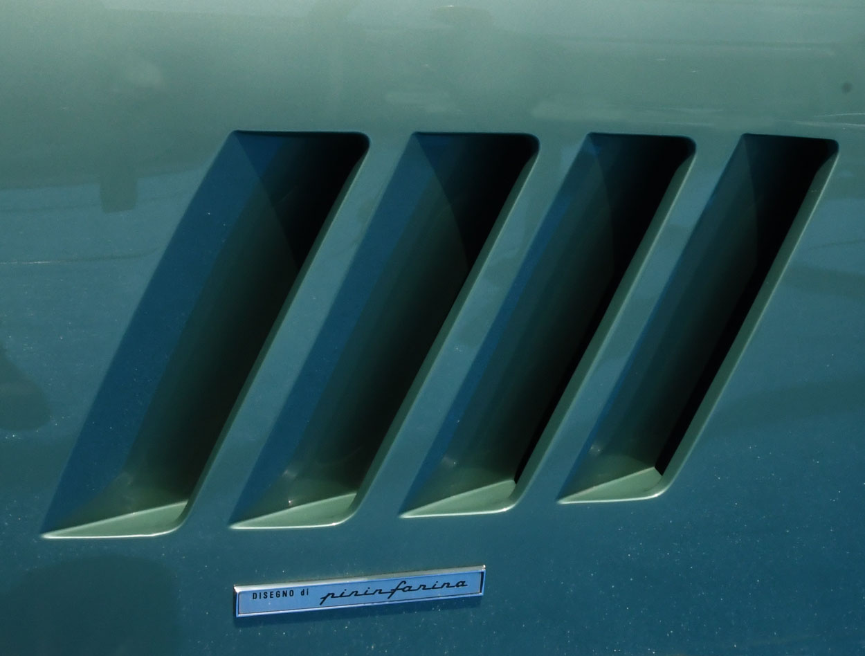 Ferrari 275 GTB Side Vents