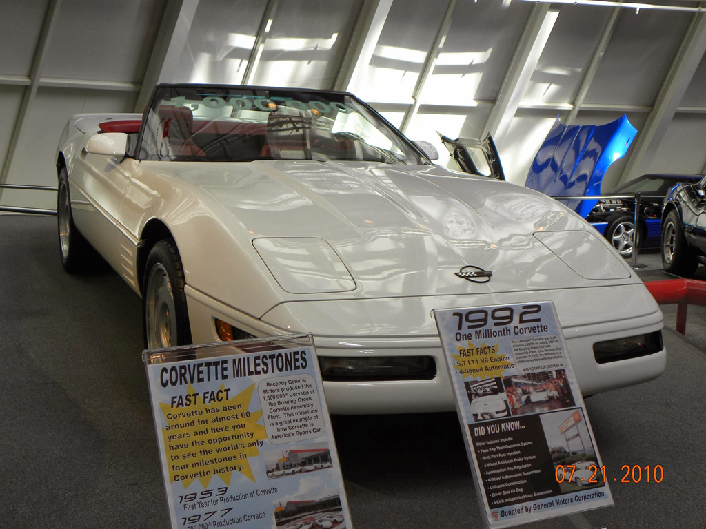1,000,000th Chevrolet Corvette on display at the National Corvette Museum